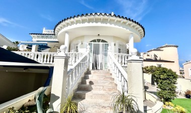 Перепродажа - Villa - Pilar de la Horadada - Inland