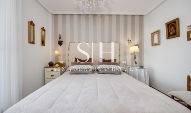 Återförsäljning - Lägenhet / lägenhet - Torrevieja - Centro