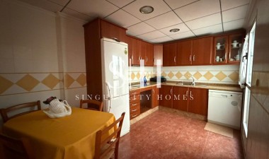 Herverkoop - Huis - Guardamar del Segura - Pueblo