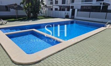 Odsprzedaż - Mieszkanie w bloku - Pilar de la Horadada - Costa Blanca