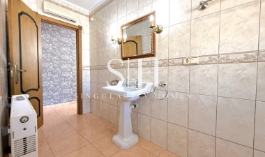 Återförsäljning - Villa - Pilar de la Horadada - Costa Blanca