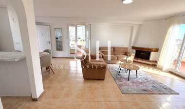 Odsprzedaż - Mieszkanie w bloku - Torrevieja - Costa Blanca