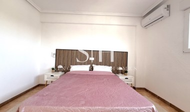 Odsprzedaż - Mieszkanie w bloku - Torrevieja - Costa Blanca