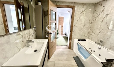 Перепродажа - Casa - San Miguel de Salinas - Inland