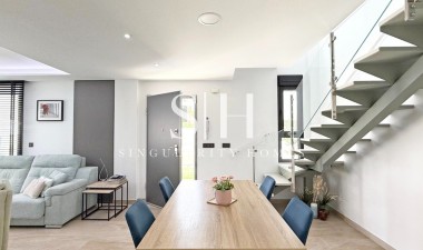 Återförsäljning - Villa - Orihuela Costa - Costa Blanca