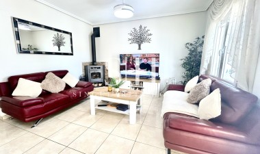 Återförsäljning - Villa - Orihuela Costa - Costa Blanca