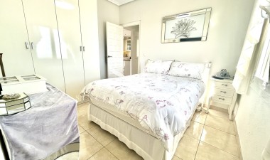 Återförsäljning - Villa - Orihuela Costa - Costa Blanca