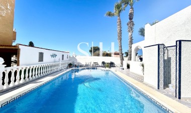 Återförsäljning - Villa - Orihuela Costa - Costa Blanca