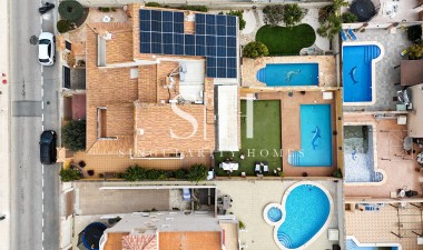 Resale - Villa - Torrevieja - Aguas nuevas 1