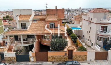 Resale - Villa - Torrevieja - Aguas nuevas 1