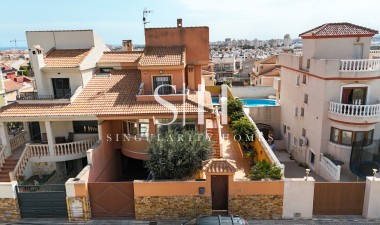 Resale - Villa - Torrevieja - Aguas nuevas 1