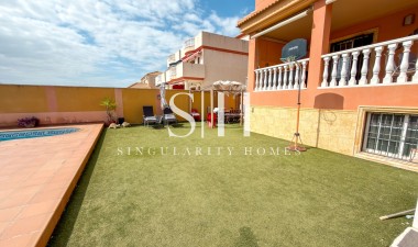 Resale - Villa - Torrevieja - Aguas nuevas 1