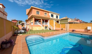 Resale - Villa - Torrevieja - Aguas nuevas 1