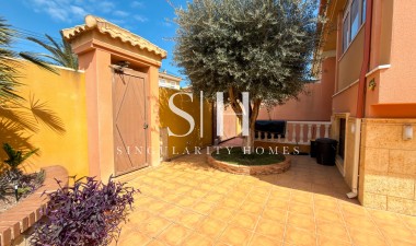 Resale - Villa - Torrevieja - Aguas nuevas 1