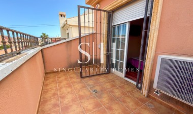 Resale - Villa - Torrevieja - Aguas nuevas 1