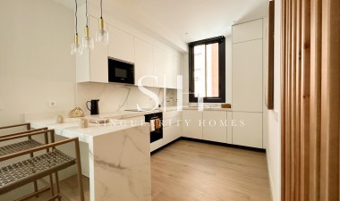 Новое здание - Casa - Málaga - El Limonar
