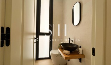 Новое здание - Casa - Málaga - El Limonar