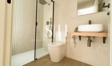 Новое здание - Casa - Málaga - El Limonar