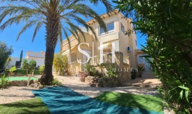 Återförsäljning - Villa - Orihuela Costa - Costa Blanca