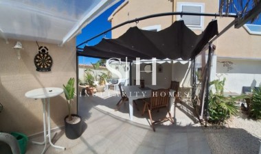 Återförsäljning - Villa - Orihuela Costa - Costa Blanca