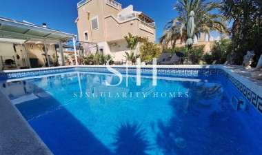 Återförsäljning - Villa - Orihuela Costa - Costa Blanca