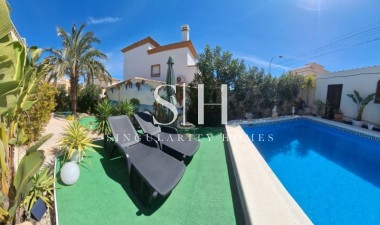 Återförsäljning - Villa - Orihuela Costa - Costa Blanca