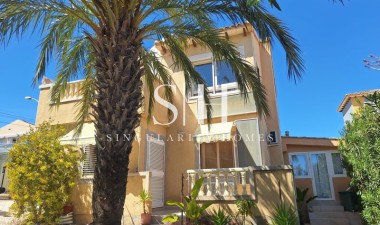 Återförsäljning - Villa - Orihuela Costa - Costa Blanca