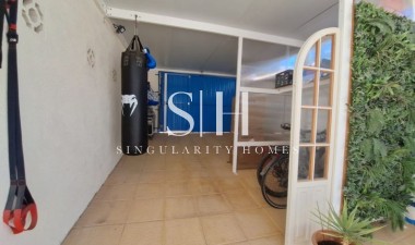 Återförsäljning - Villa - Orihuela Costa - Costa Blanca