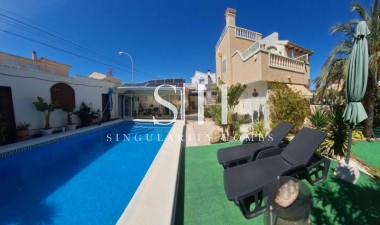 Återförsäljning - Villa - Orihuela Costa - Costa Blanca