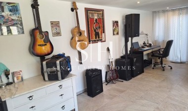 Återförsäljning - Villa - Orihuela Costa - Costa Blanca