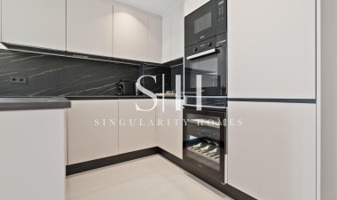 Nybyggnation - Lägenhet / lägenhet - Estepona - El Paraíso