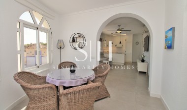 Перепродажа - Villa - Orihuela Costa - Villamartin