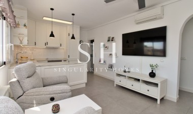 Перепродажа - Villa - Orihuela Costa - Villamartin