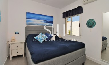 Перепродажа - Villa - Orihuela Costa - Villamartin