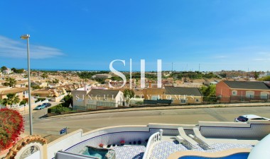 Перепродажа - Villa - Orihuela Costa - Villamartin