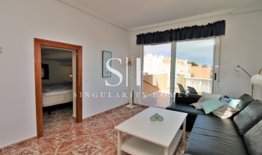 Перепродажа - Villa - Orihuela Costa - Villamartin