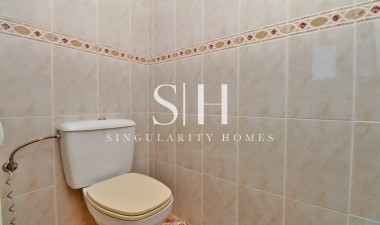 Перепродажа - Villa - Orihuela Costa - Villamartin