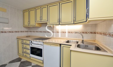 Перепродажа - Villa - Orihuela Costa - Villamartin