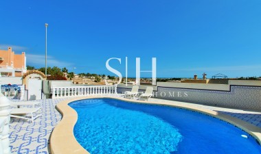 Перепродажа - Villa - Orihuela Costa - Villamartin