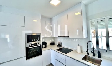 Återförsäljning - Villa - Orihuela Costa - Costa Blanca