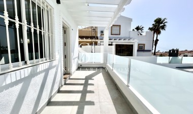 Återförsäljning - Villa - Orihuela Costa - Costa Blanca