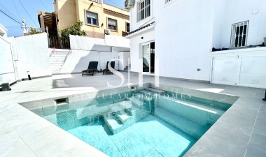 Återförsäljning - Villa - Orihuela Costa - Costa Blanca