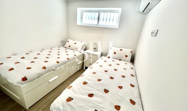 Återförsäljning - Villa - Orihuela Costa - Costa Blanca