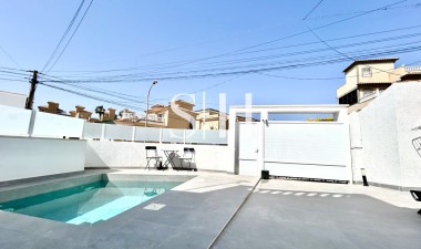 Återförsäljning - Villa - Orihuela Costa - Costa Blanca