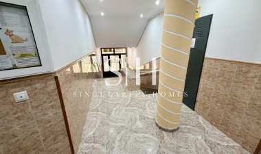 Resale - Apartment / flat - Torrevieja - Costa Blanca