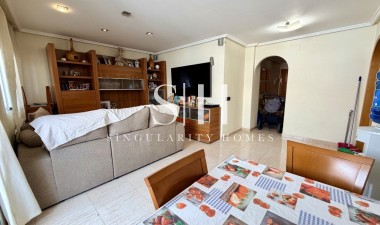 Resale - Apartment / flat - Torrevieja - Costa Blanca