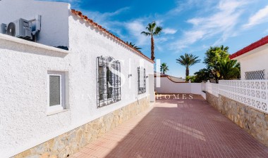 Перепродажа - Villa - Torrevieja - Los Frutales