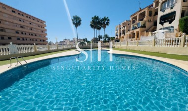 Перепродажа - Квартира / квартира - Torrevieja - La Mata
