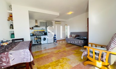 Перепродажа - Квартира / квартира - Torrevieja - La Mata