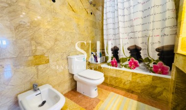 Перепродажа - Квартира / квартира - Torrevieja - La Mata